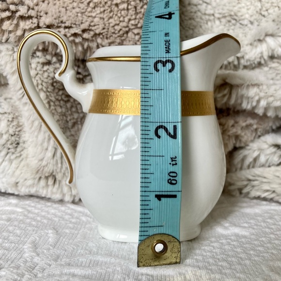 Villeroy & Boch Creamer - Picture 7 of 7